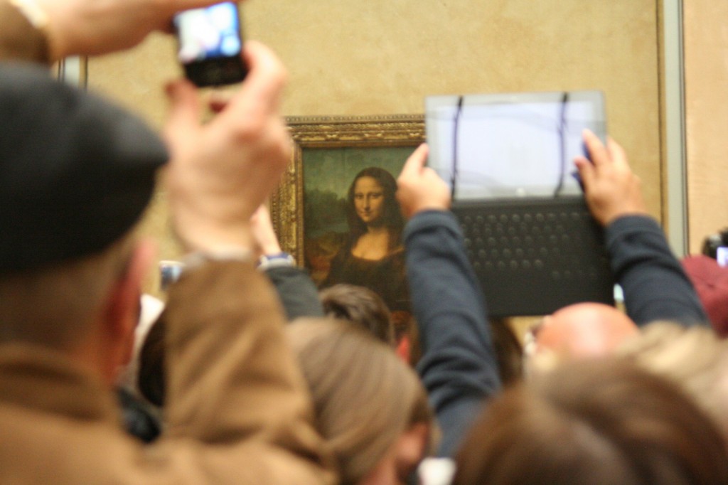 Março de 2013: uma multidão se aglomera em frente à Gioconda. Foto: Ivan Pinheiro Machado