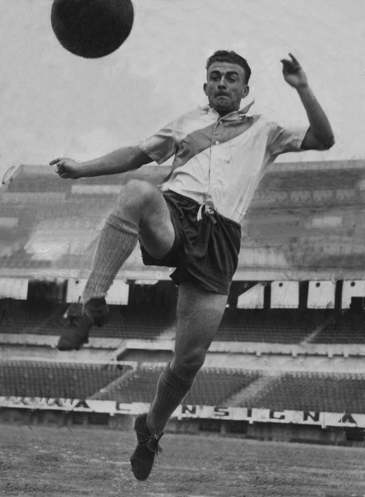 Alfredo Di Stéfano em ação