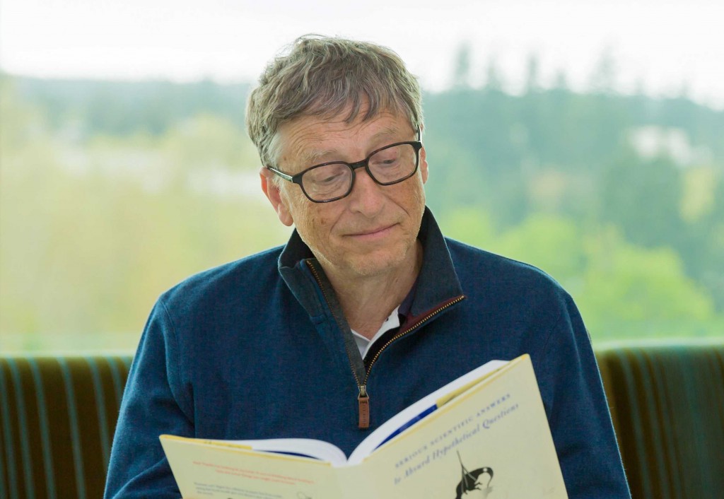 BILL GATES LENDO